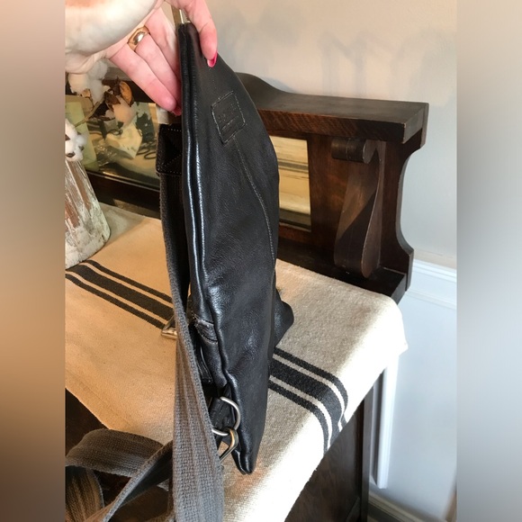 NWT Bed Stu Leather Andie Sling Backpack Black DD Retail $255 - Picture 7 of 13